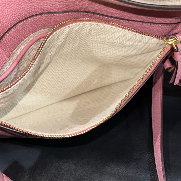 🔥🔥🔥Tory Burch Pink Leather McGraw Crossbody Bag With Tassel - Picture 11 of 14